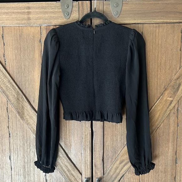 Aritzia Wilfred Tempest Smocked Chiffon Sheer Sleeve Blouse in Black Size Small - Picture 5 of 8